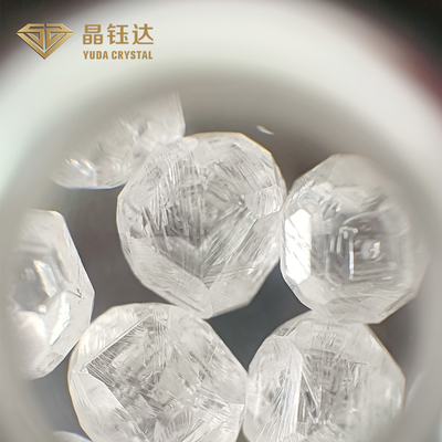 Diamante sin cortar áspero crecido laboratorio sintético de Hpht del color blanco tamaño pequeño de Def