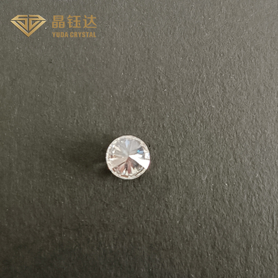 El laboratorio de personalización creó diamantes sueltos con claridad y SI2 garantizado.